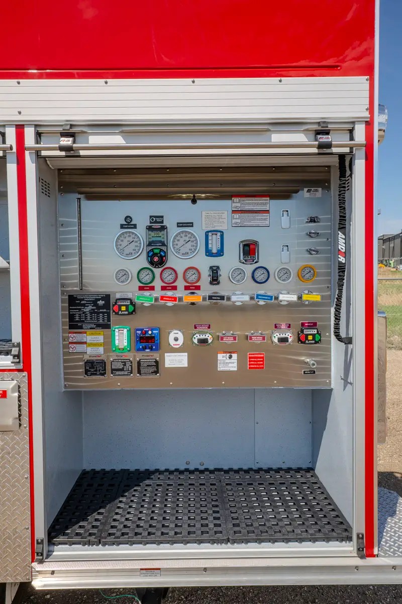 J0486_ShawniganLake_ERPumper_Small_074